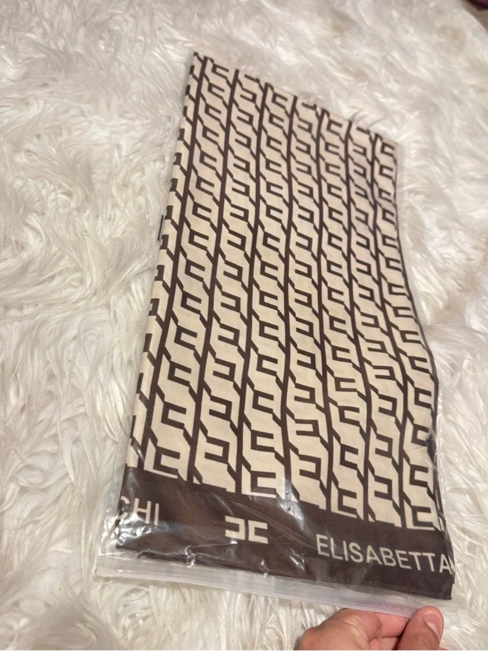 Elisabetta Franchi square print light brown silky twill scarf 35x35in‼️LAST ONE